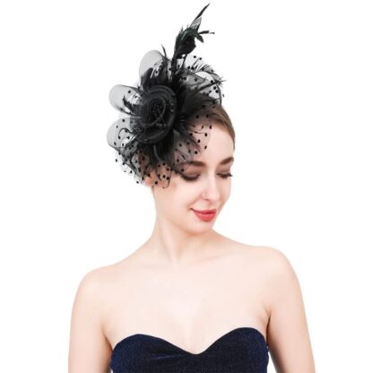 Elegant Feathered Fascinator