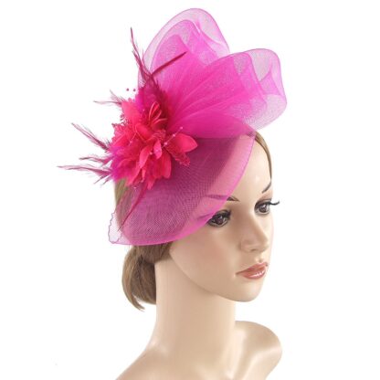 Elegant Veil and Feather Fascinator for Weddings and Parties - Image 2