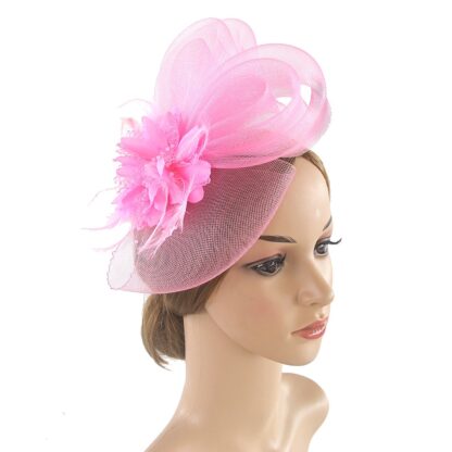 Elegant Veil and Feather Fascinator for Weddings and Parties - Image 3