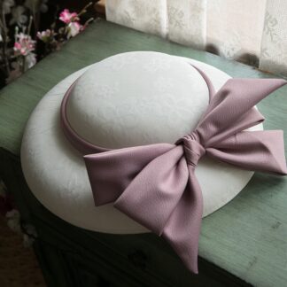 Elegant French hat With Bow Round