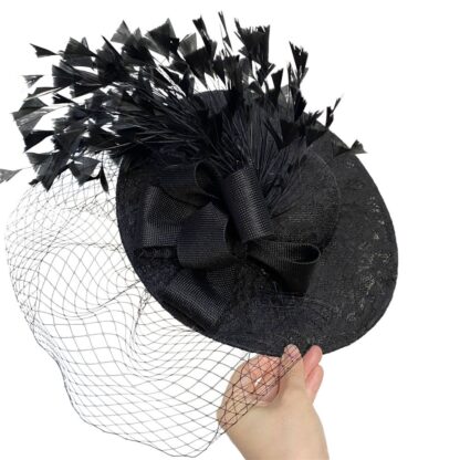 Elegant Lace Fascinator with Feather - Image 4