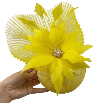 Mesh Veil and Big Flower - Image 4